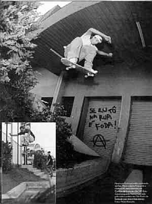 Manobra: 180 Front Side Ollie - Skater: Ricardo Wodzynski